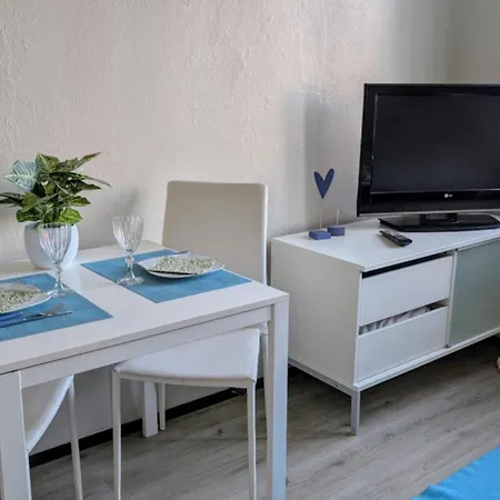 Kasarminkadun Basic Cozy 19,5 M2 * Вааса